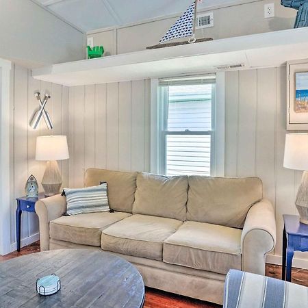 Chic Cottage With Private Yard Steps To Beach! Colonial Beach Exterior foto