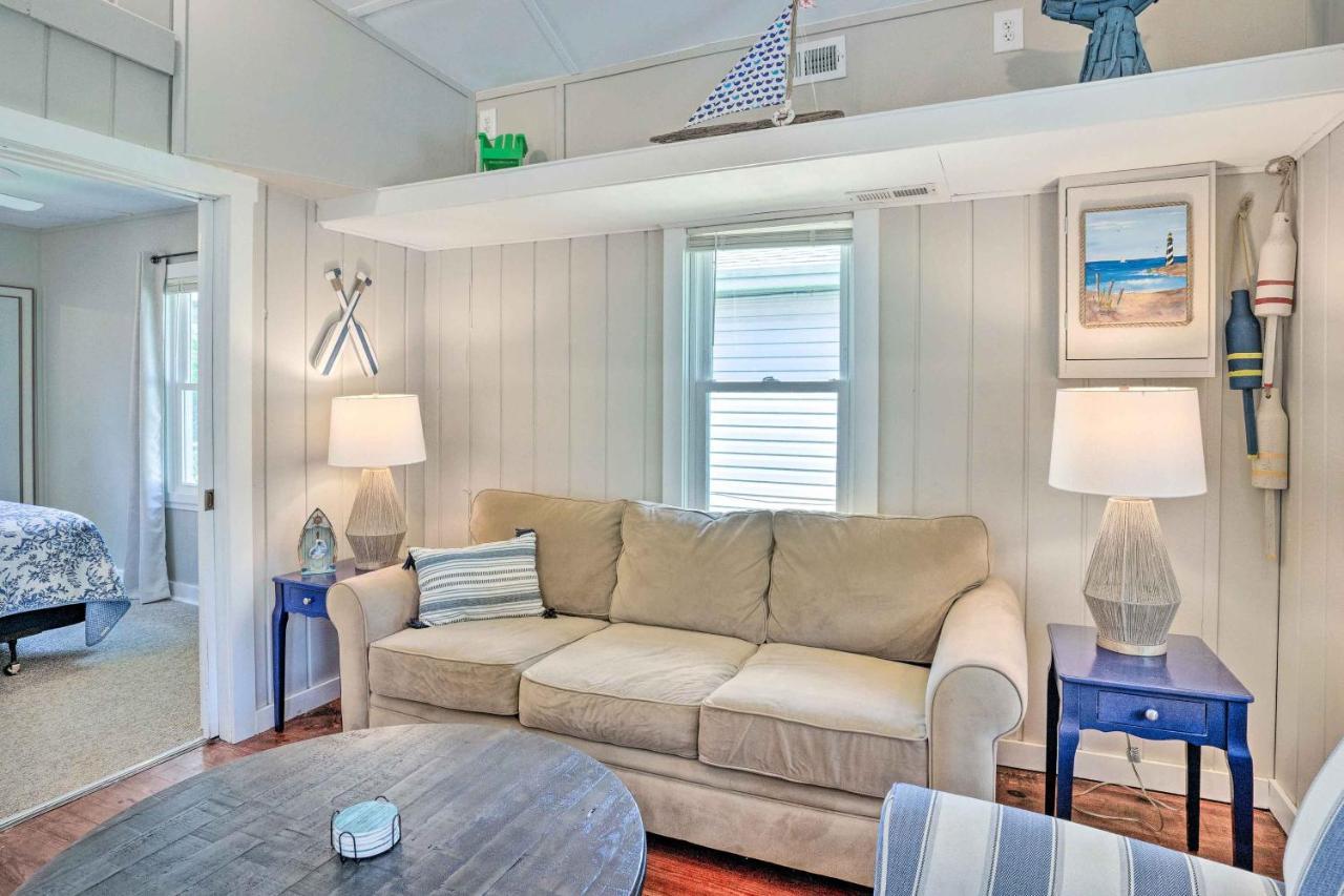 Chic Cottage With Private Yard Steps To Beach! Colonial Beach Exterior foto